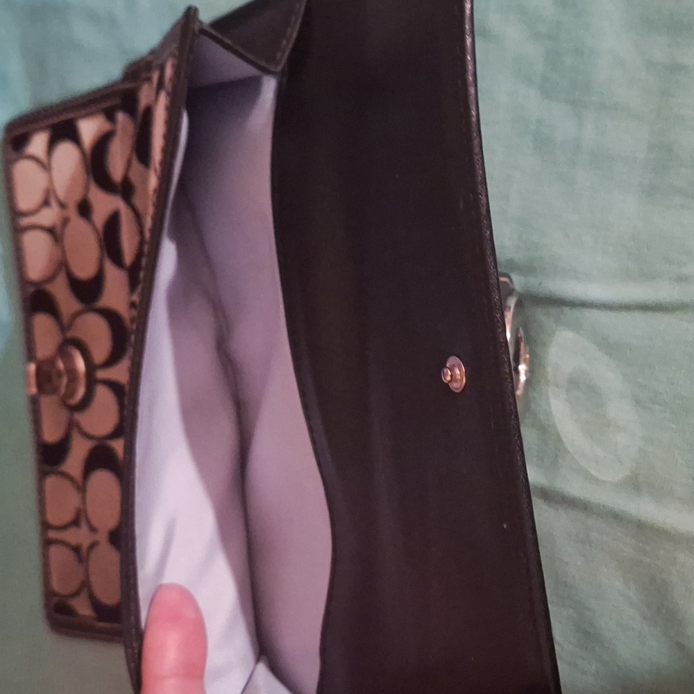 Chic Black And Gray Patterned Wallet - image 6